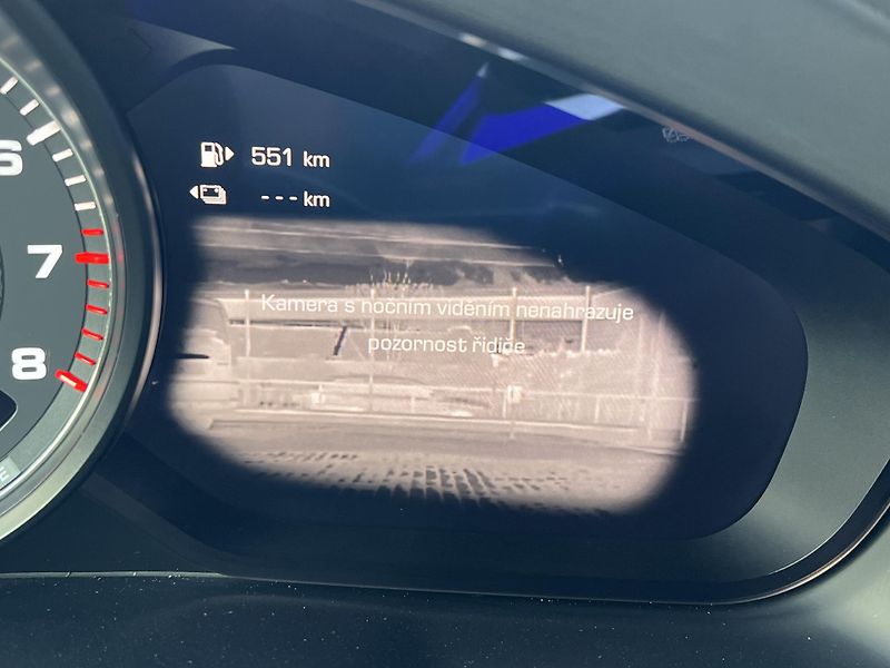 Porsche Cayenne (2018) 3.0i*V6*250KW*E-Hybrid - fotka 21 z 40