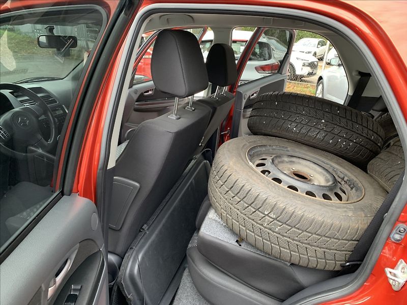 Suzuki SX4 1,6 i ČR,SERVISKA - fotka 14 z 16