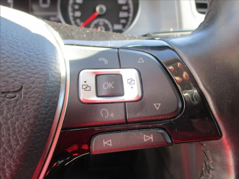Volkswagen Golf 1,4 TSI,digiklima,xenon,s.kn. - fotka 22 z 41