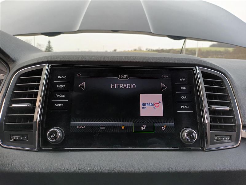Škoda Karoq 1,5 TSI,110KW,DSG,RADAR - fotka 34 z 41