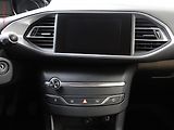 Peugeot 308 (2018) 1.5 HDi, Navi, AC - náhled 13