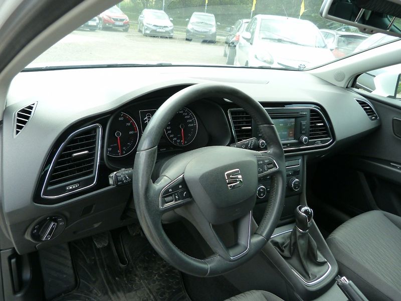 Seat Leon 1.2 tsi 77 Kw řemen - fotka 9 z 19