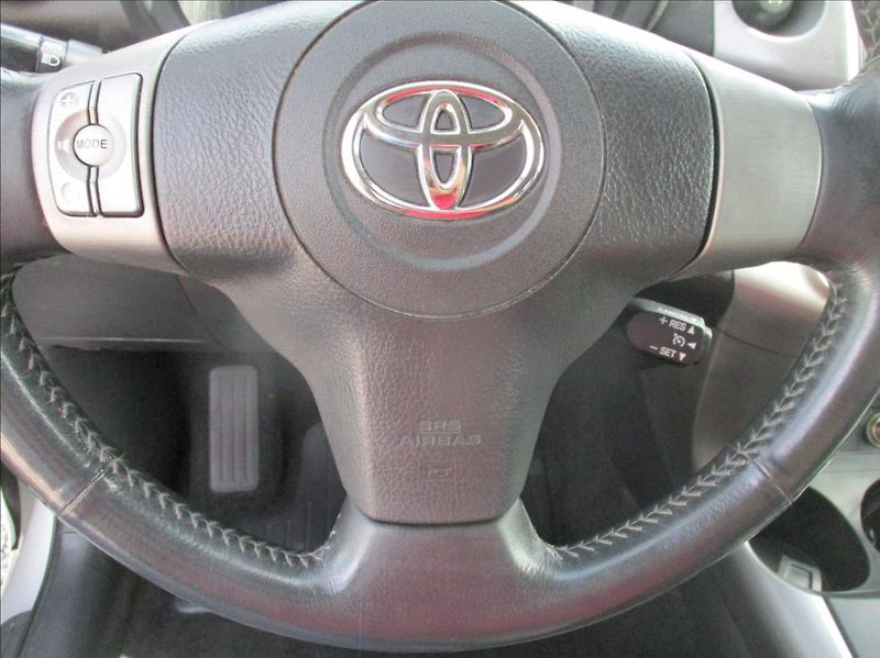 Toyota RAV4 2,2 D, 4x4, aut klima,kamera, - fotka 26 z 34