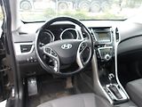 Hyundai i30 1,6CRDi  Automat!! 2 x kola! - náhled 18