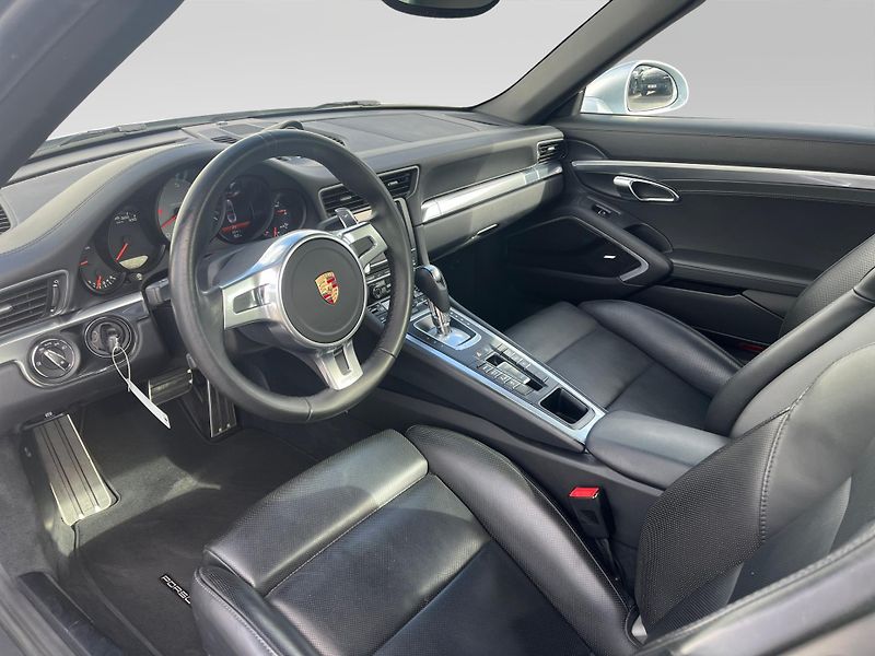 Porsche 911 (2014) 4S - fotka 16 z 26
