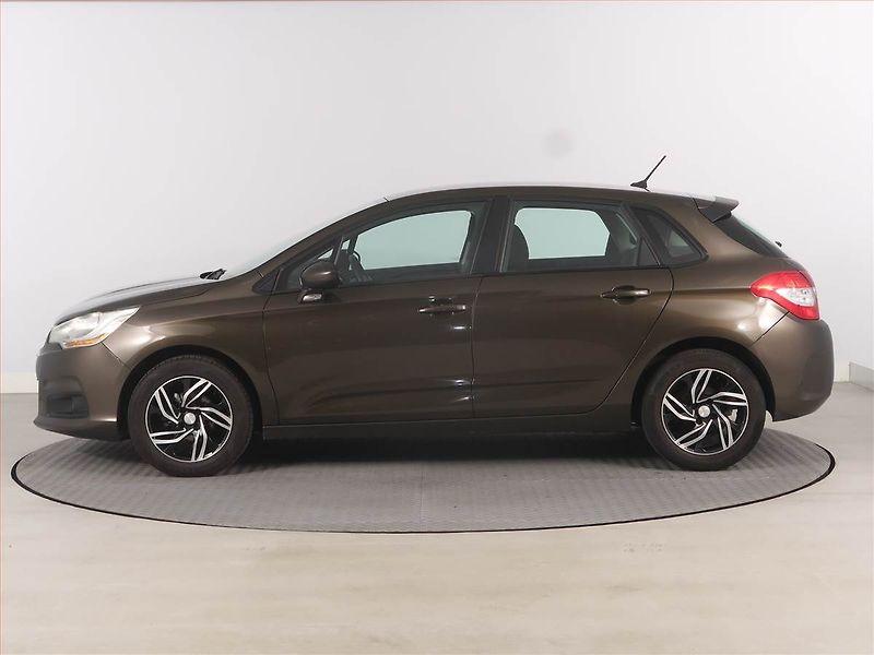Citroën C4 (2013) 1.4 16V, Tempomat - fotka 3 z 15