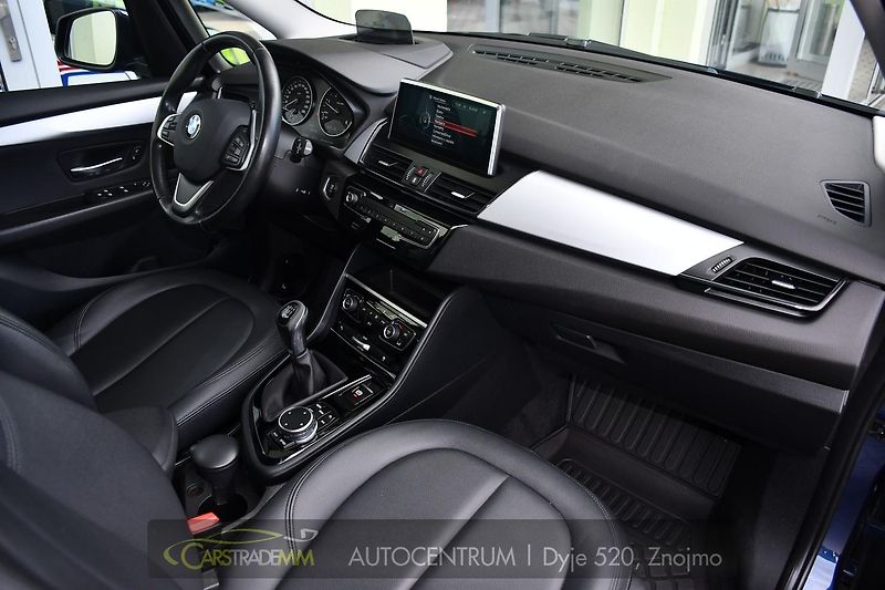 BMW Řada 2 218d GRAND TOURER NAVI PDC HUD - fotka 9 z 49