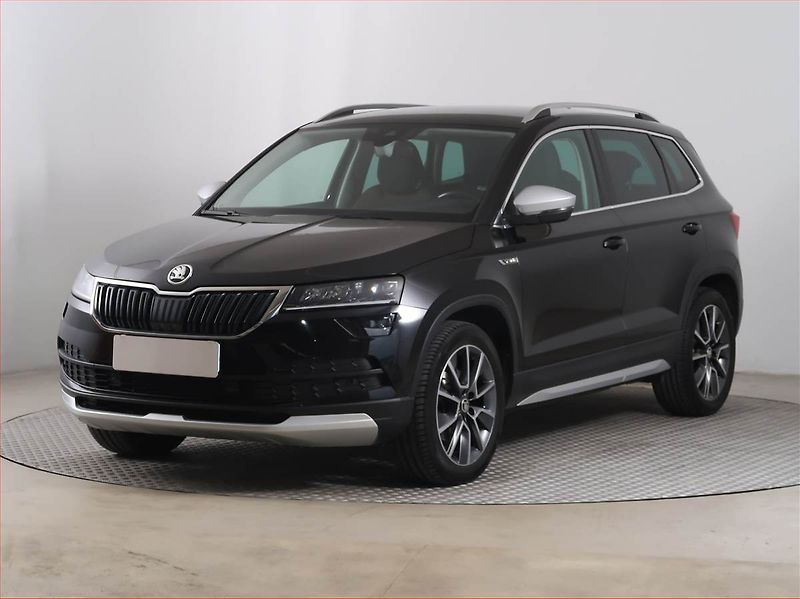 Škoda Karoq (2021) Scout 2.0 TDI - fotka 2 z 17