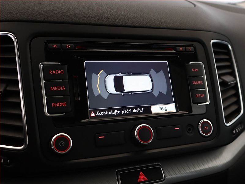 Volkswagen Sharan (2012) Highline 2.0 TDI, Tempomat - fotka 15 z 17