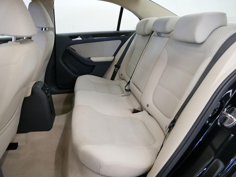 Volkswagen Jetta - fotka 24 z 25