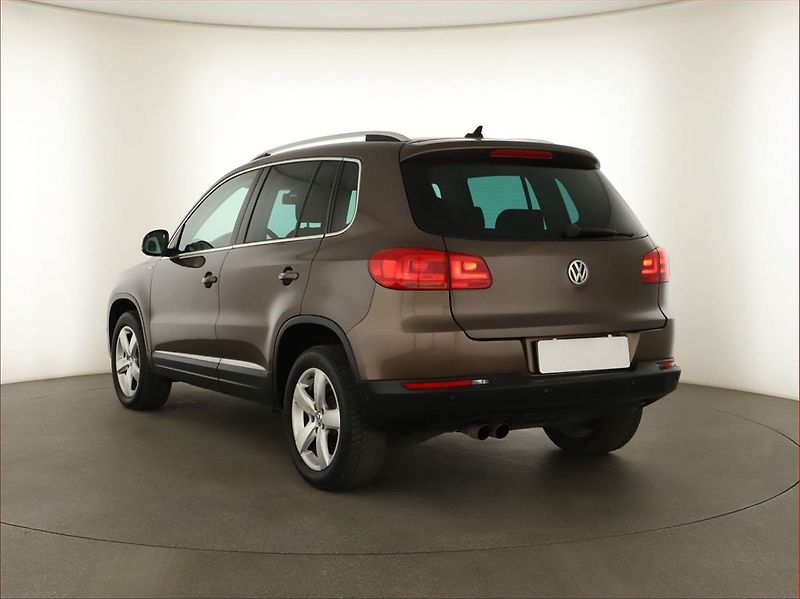 Volkswagen Tiguan (2014) 2.0 TDI, 4X4, Navi, Tempomat - fotka 4 z 14