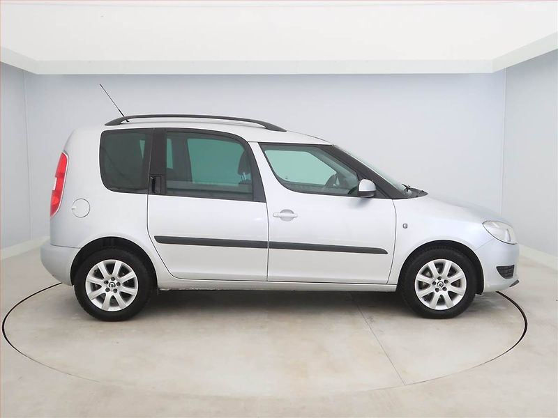 Škoda Roomster (2011) Style 1.6 TDI, Serv.kniha - fotka 6 z 16