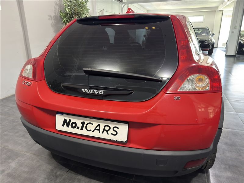 Volvo C30 1,8   i KLIMATIZACE SERVIS ALU - fotka 18 z 19