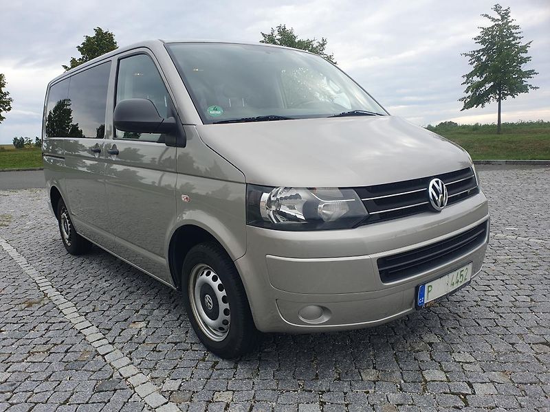 Volkswagen Multivan (2011) 2L 103kw, SPLÁTKY  - fotka 4 z 29