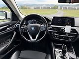 BMW Řada 5 (2017) 530 xDrive SPORT LINE, ČR - náhled 13