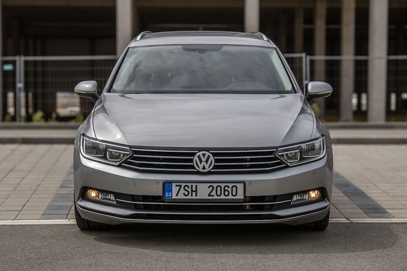 Volkswagen Passat - fotka 2 z 26