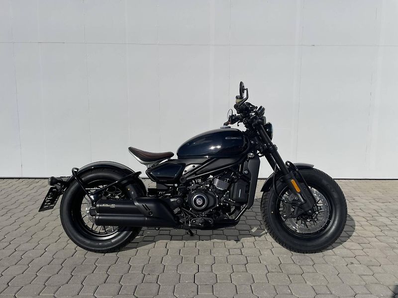 CFMOTO (2025) 450CL-C Bobber EU5+ - fotka 2 z 11