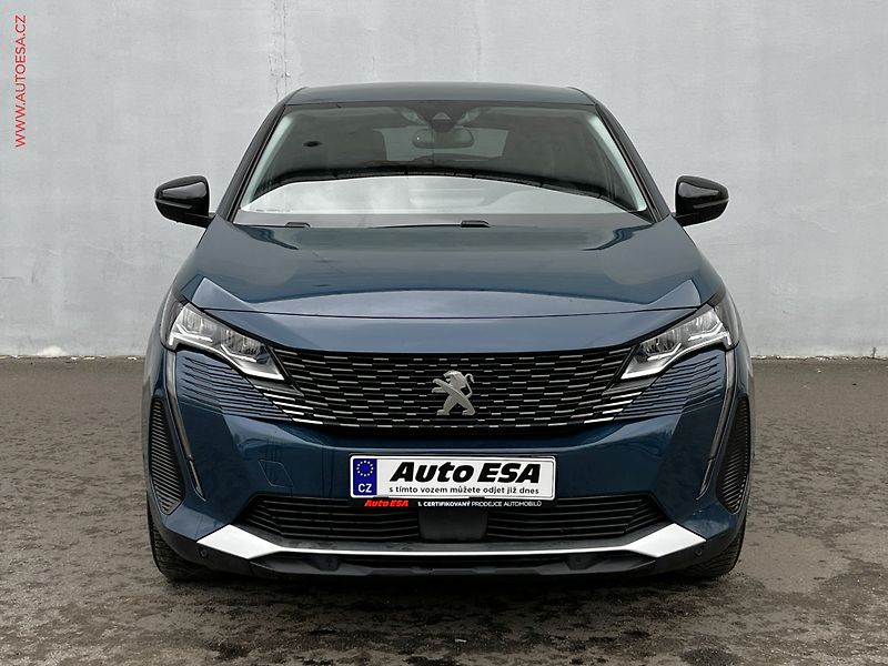 Peugeot 3008 (2022) 1.2 PT, 1.maj,ČR, Allure, AT - fotka 2 z 18