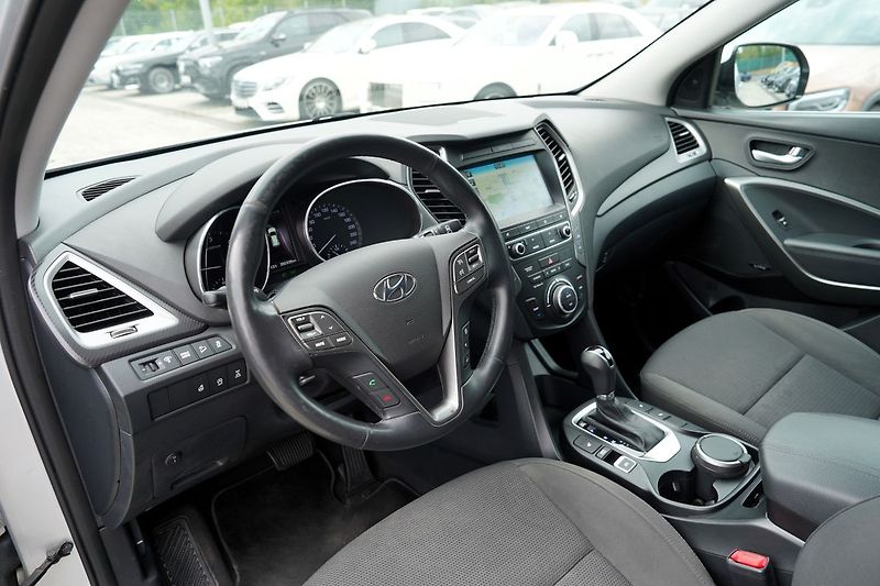 Hyundai Santa Fe 2.2 CRDi 4WD/Style/4x4/CZ - fotka 25 z 50