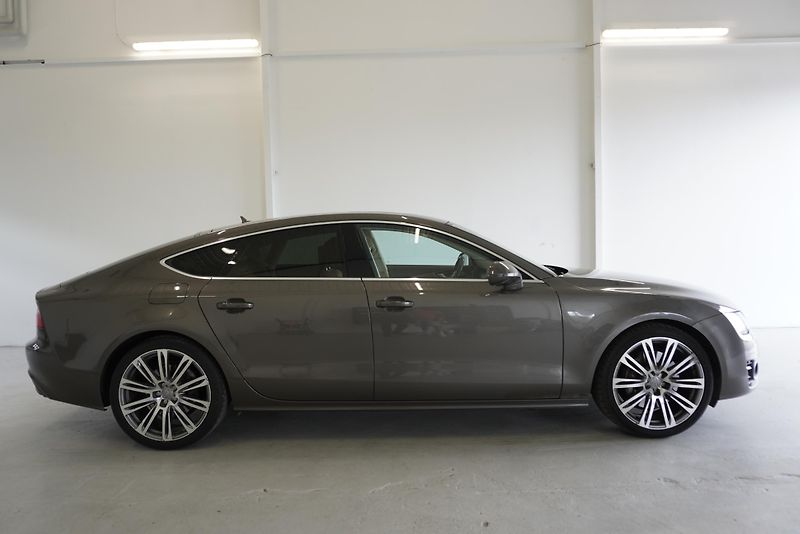 Audi A7 3.0 TFSi QUTTRO S-TRONIC - fotka 5 z 32