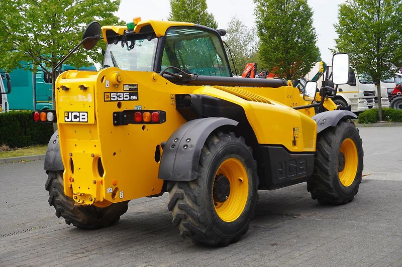 JCB (2021) 535-95 / 3.5 T / range 9.5 m - fotka 5 z 24