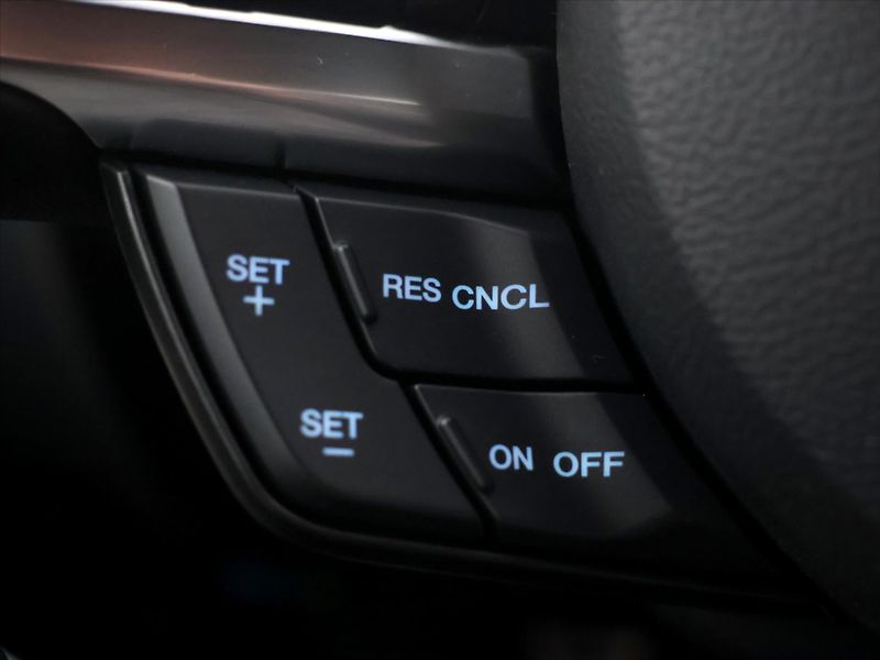 Ford Mustang 5,0 Ti-VCT V8 310kW - fotka 23 z 40