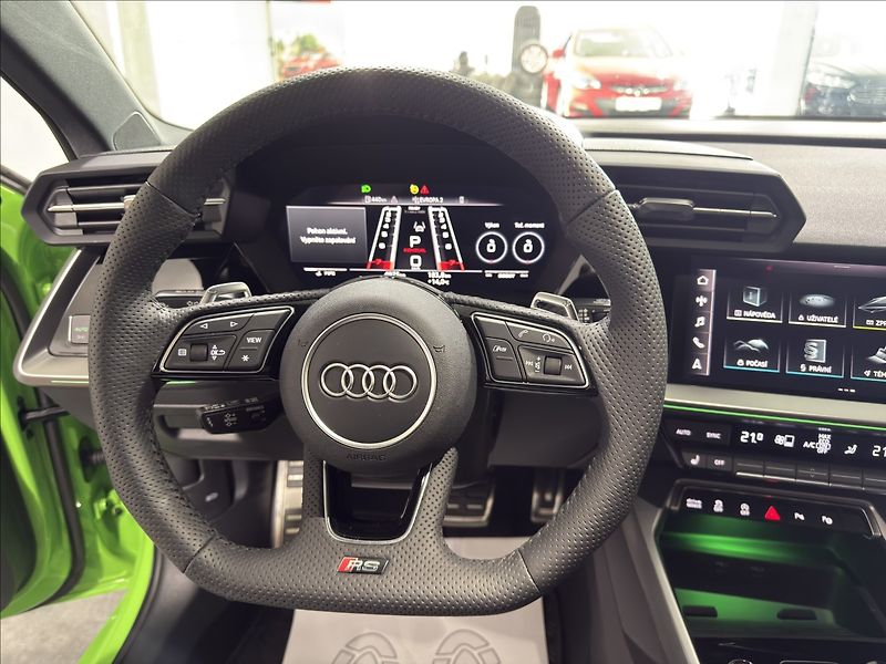 Audi RS 3 2,5   TFSI B&O 1.MAJ ČR DPH - fotka 10 z 46