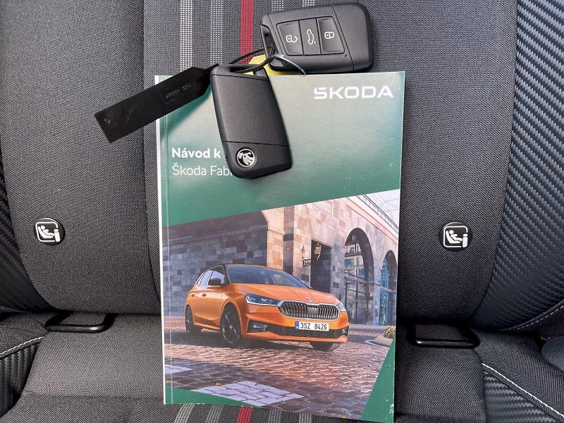 Škoda Fabia (2025) 1.5 TSI 110kW Monte Carlo DSG - fotka 33 z 34