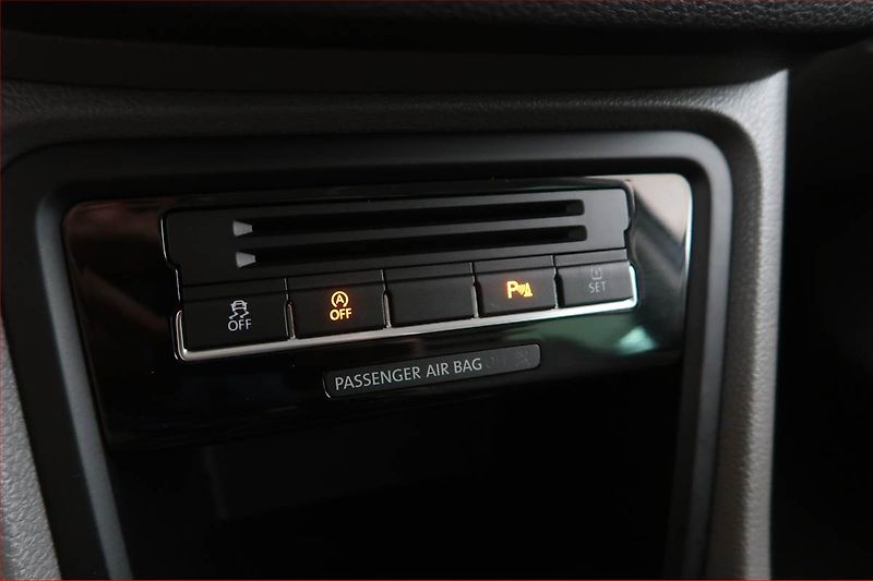 Volkswagen Sharan (2013) 2.0 TDI BMT, Kůže, Navi - fotka 15 z 18