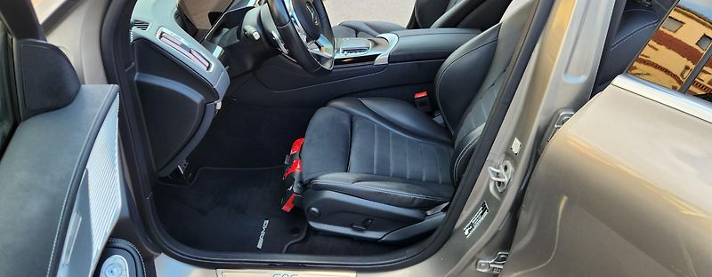 Mercedes-Benz EQC (2022) 400 4M AMG SOH 94,5% 85kWh - fotka 13 z 50