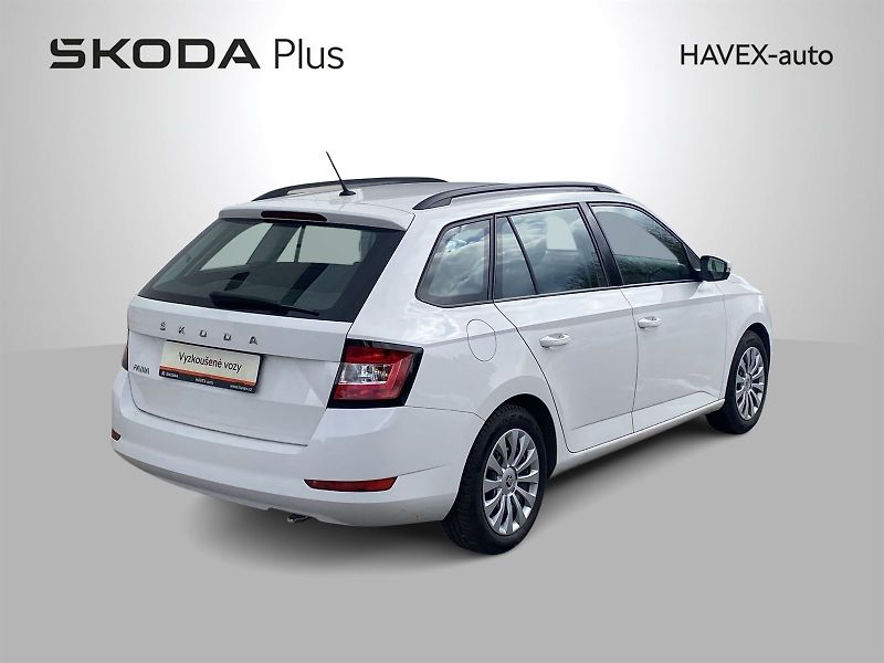 Škoda Fabia (2022) Combi 1.0 TSI Active - fotka 2 z 28