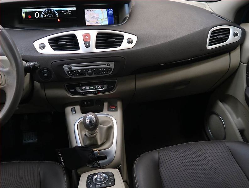 Renault Grand Scénic (2009) 1.9 dCi, po STK, jezdí výborně - fotka 8 z 21