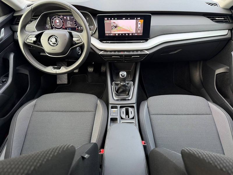 Škoda Octavia Selection 1,5 TSI 110 kW 6° MP - fotka 5 z 35