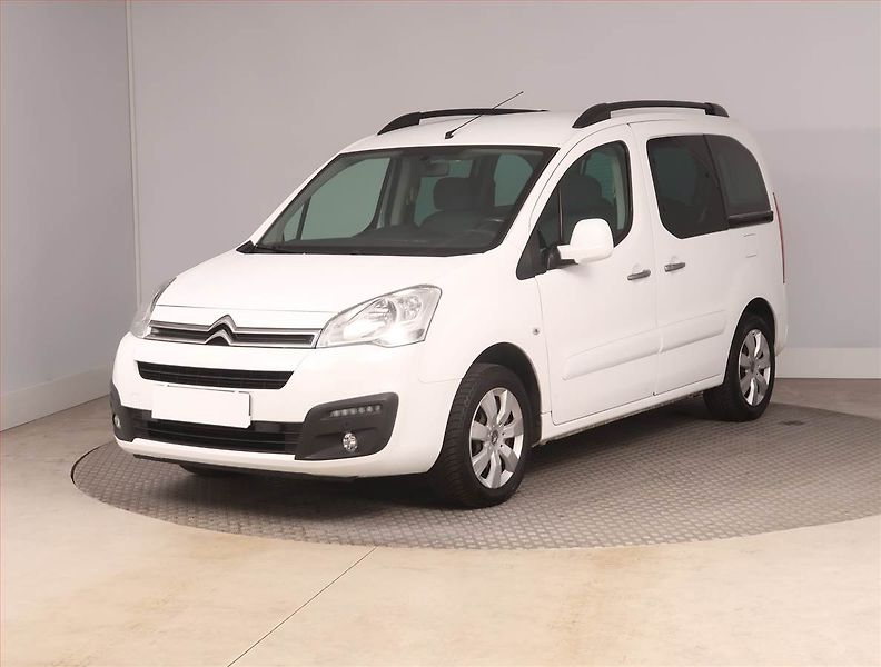 Citroën Berlingo (2018) Feel 1.6 BlueHDi, 5Míst, ČR - fotka 2 z 14