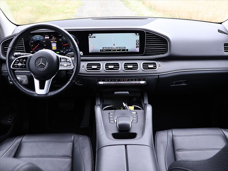 Mercedes-Benz GLE 2,0 300d 200kW Aut. 4M. CZ DPH - fotka 26 z 34