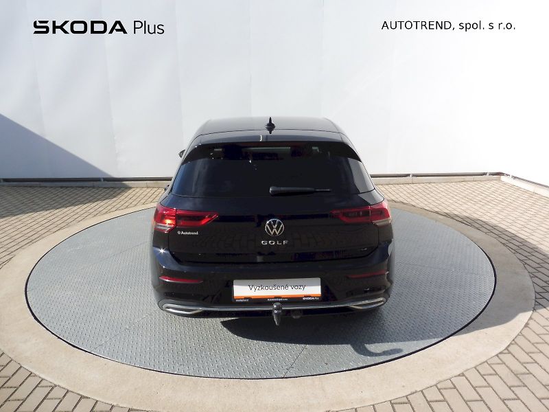 Volkswagen Golf (2024) Style 1,5 TSI 96kW - fotka 23 z 26