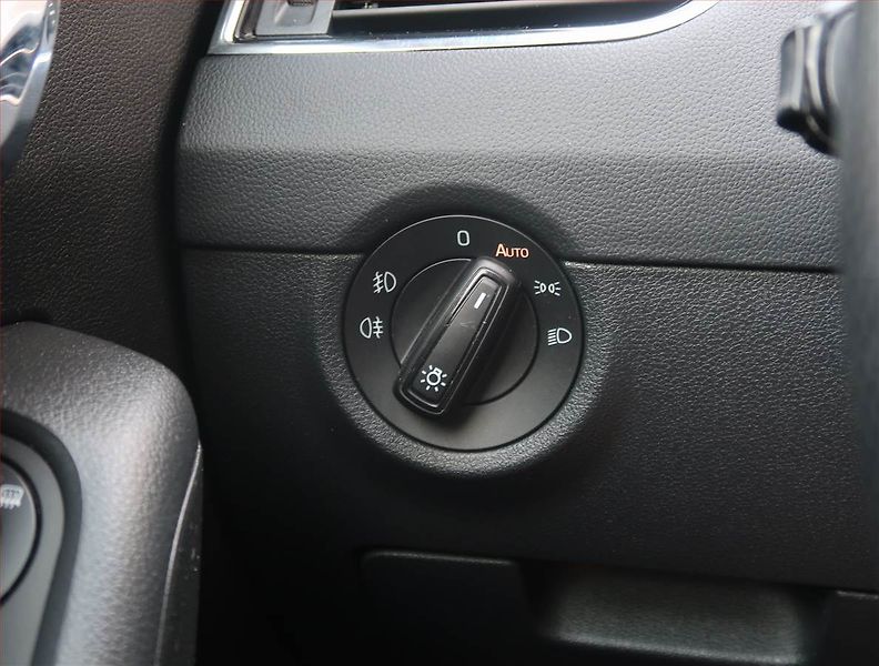 Škoda Octavia (2019) Style Plus 2.0 TSI - fotka 21 z 23