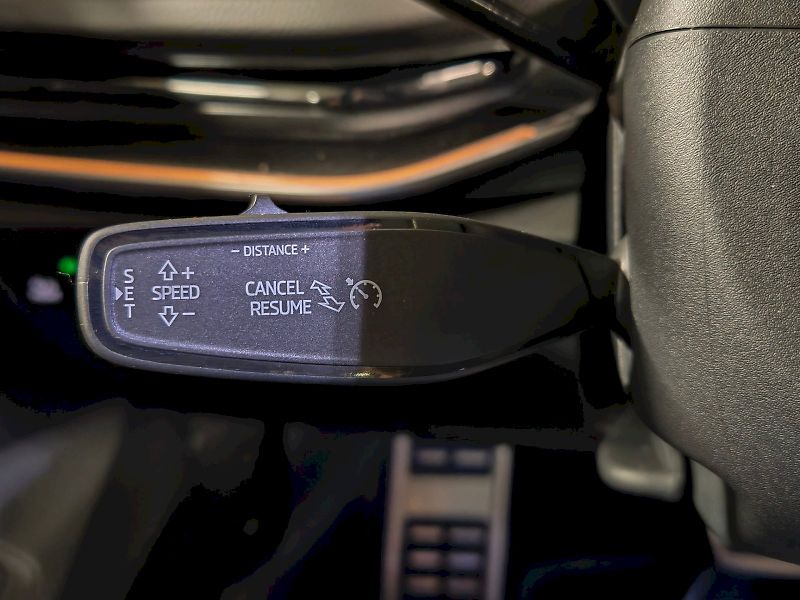 Škoda Superb (2025) 2.0 TDI 142 kW DSG 4x4 Sportli - fotka 21 z 35