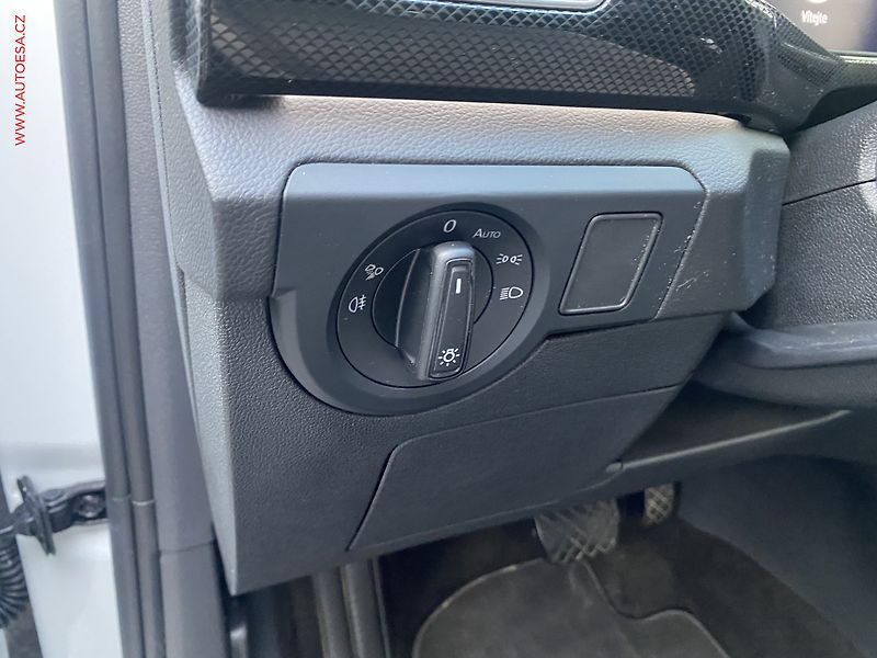 Volkswagen T-Cross (2024) 1.0 TSi, 1.maj,ČR, Style, DSG - fotka 15 z 18