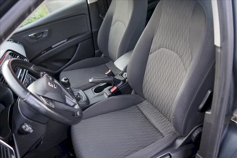 Seat Leon (2013) TDI 77 kW Style - fotka 9 z 23