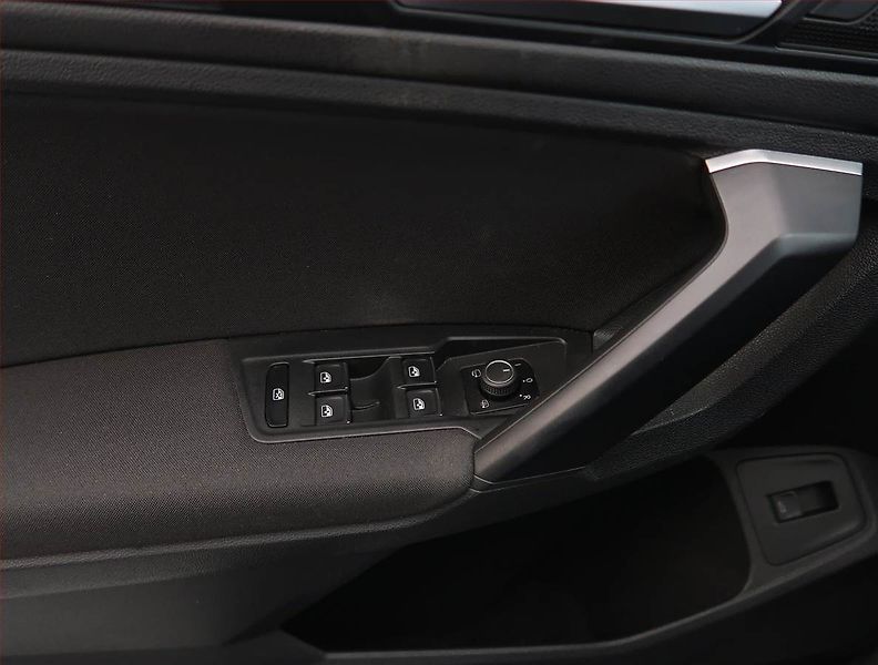 Volkswagen Tiguan (2021) Comfortline 1.5 TSI - fotka 25 z 25
