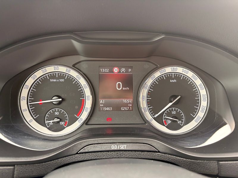 Škoda Karoq (2019) TDI 110 kW DSG Sportline - taž - fotka 11 z 33