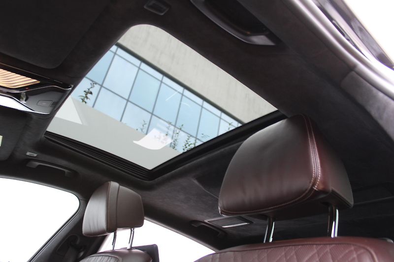 BMW Řada 7 740Ld xDrive Sedan - fotka 18 z 29