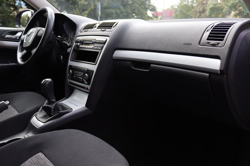 Škoda Octavia SERVISOVANÁ OCTAVIA - fotka 45 z 49