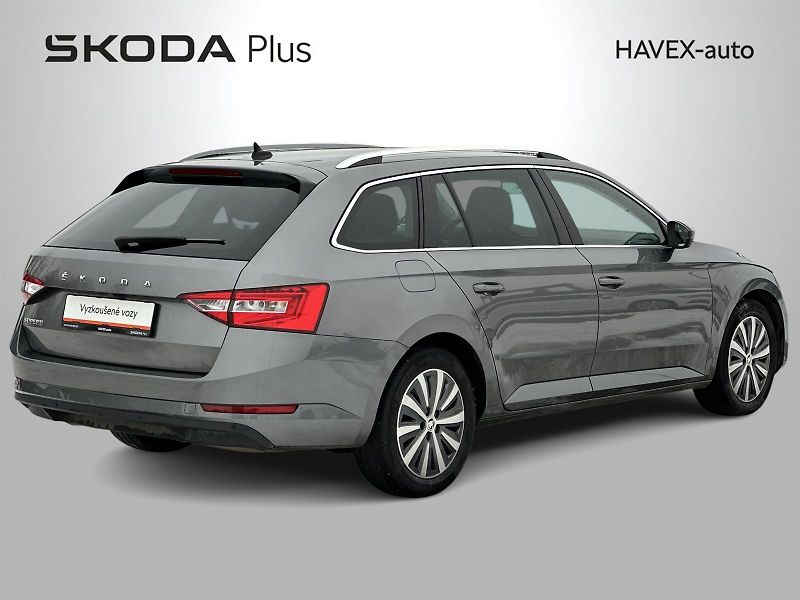 Škoda Superb (2023) Combi 2.0 TDI DSG Style + - fotka 2 z 28