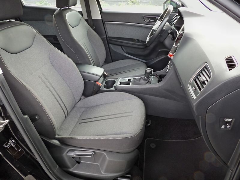 Seat Ateca 1.5TSI DSG Virtual LED Kamera - fotka 23 z 34