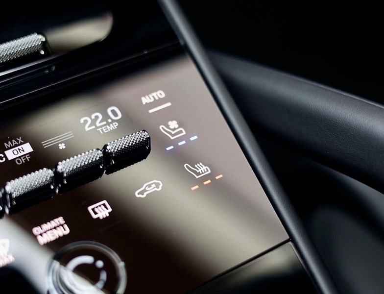 Porsche Cayenne (2025) Coupe E-Hybrid 360KW Techart - fotka 27 z 46