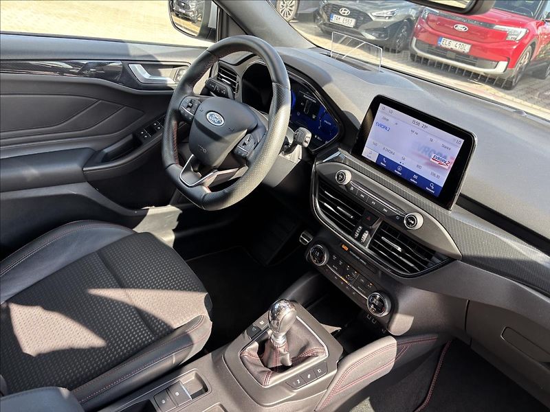 Ford Focus 1,5 EcoBlue 88 kW ST-line - fotka 20 z 43
