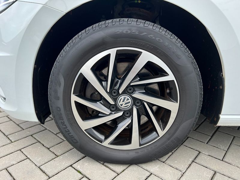 Volkswagen Touran (2019) 2.0TDI 110kW! Join! ROZVODY! - fotka 35 z 36