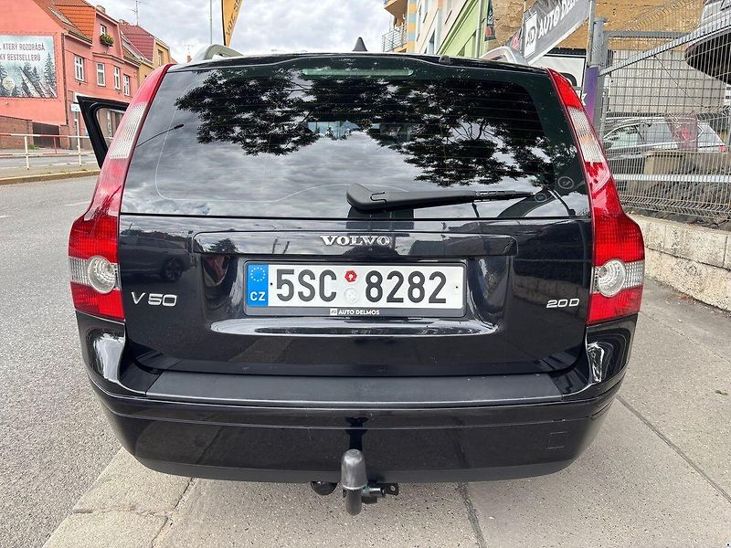 Volvo V50 2.0D/2005/MOMENTUM.MANUÁL.TAŽN - fotka 5 z 38